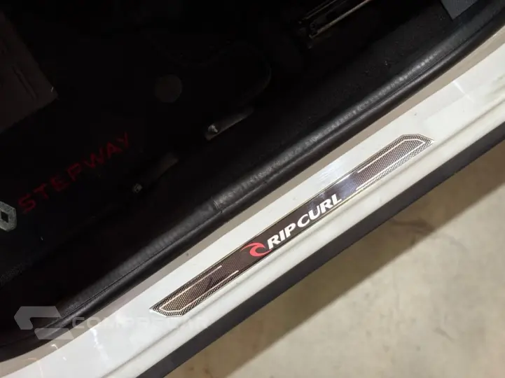 SANDERO 1.6 Stepway RIP Curl 8V