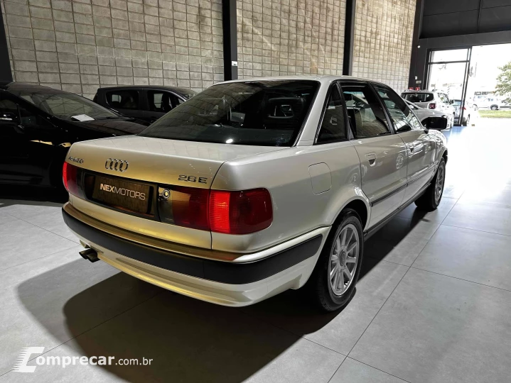 80 2.6 E V6 GASOLINA 4P AUTOMÁTICO