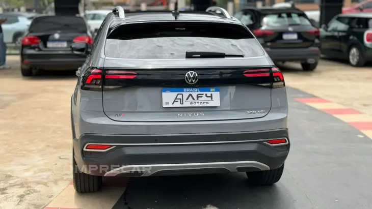 Nivus Highline 1.0 200 TSI Flex Aut.