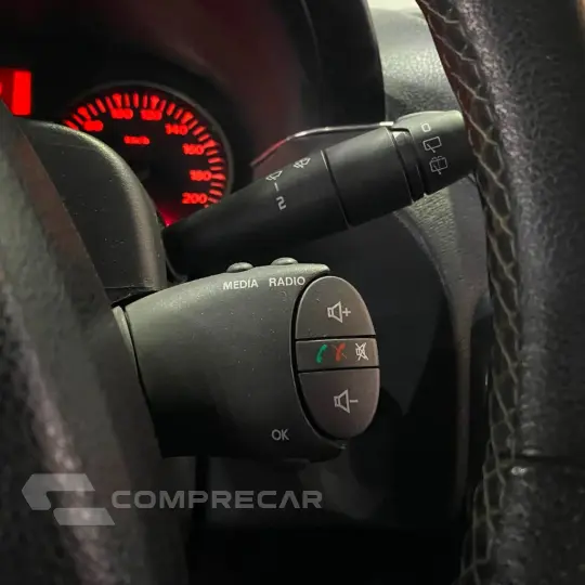 DUSTER TECHROAD 2.0 Hi-Flex 16V Aut.