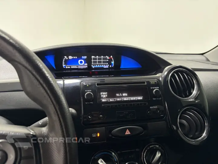 ETIOS 1.5 X PLUS SEDAN 16V FLEX 4P AUTOMÁTICO