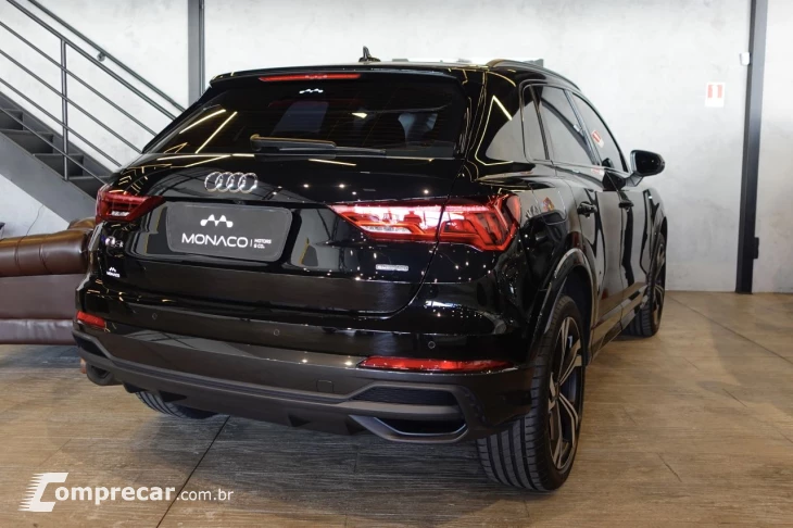 Q3 2.0 4P 40 TFSI PERFORMANCE BLACK QUATTRO TIPTRONIC AUTOMÁ