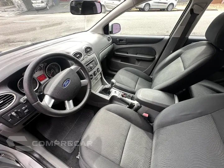 FOCUS 1.6 GL 8V