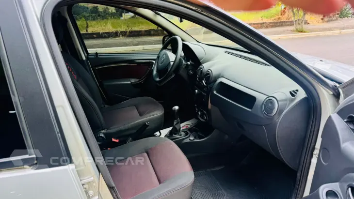 SANDERO 1.6 16V SCE Stepway