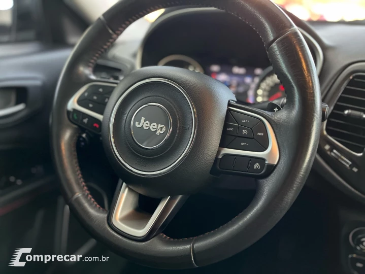 COMPASS 2.0 16V DIESEL TRAILHAWK 4X4 AUTOMÁTICO