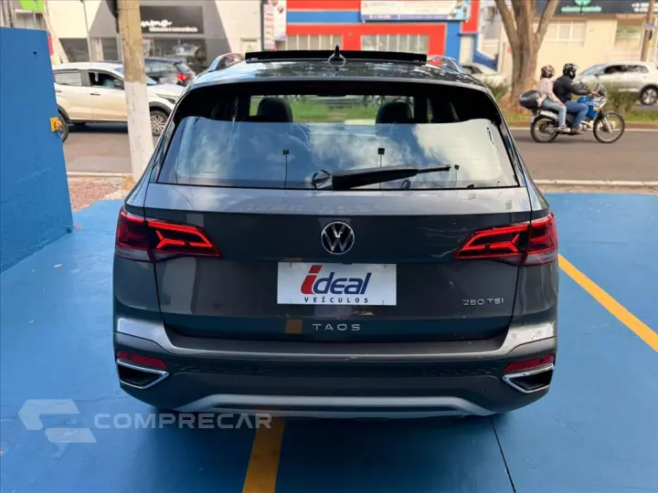 TAOS 1.4 250 TSI TOTAL FLEX HIGHLINE AUTOMÁTICO