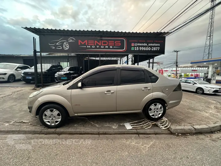 FIESTA 1.6 MPI Class Sedan 8V