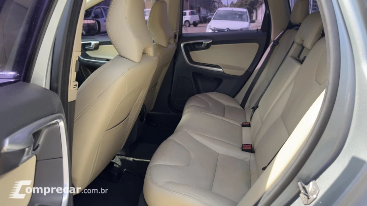 XC60 2.0 T5 Dynamic FWD Turbo