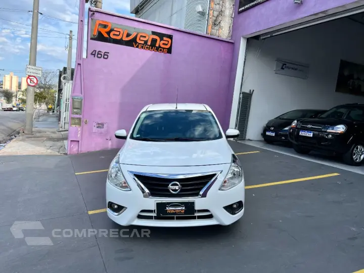 VERSA UNIQUE 1.6 16V FlexStart 4p Aut.