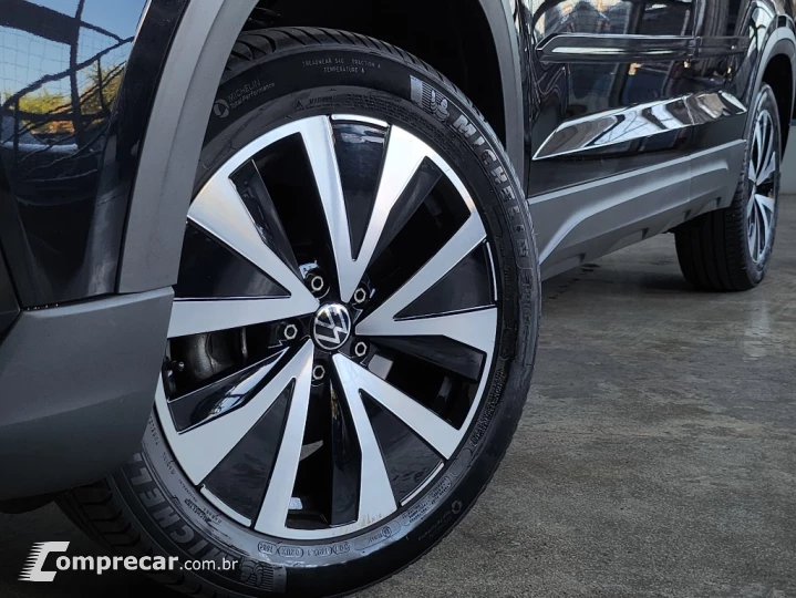 TAOS 1.4 250 TSI TOTAL FLEX HIGHLINE AUTOMÁTICO