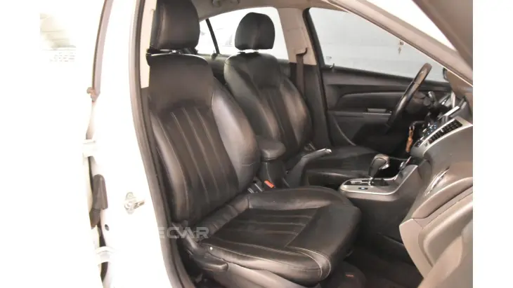 CRUZE SEDAN - 1.8 LT 16V 4P AUTOMÁTICO