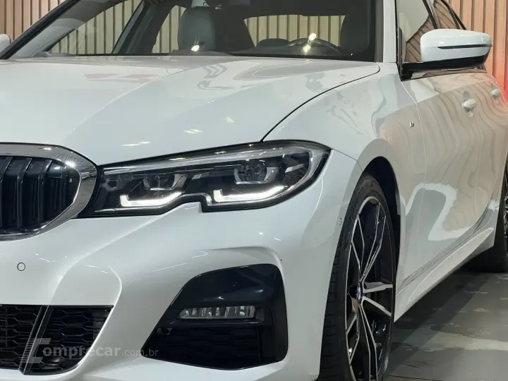 320i 2.0 16V TURBO GASOLINA M SPORT AUTOMÁTICO