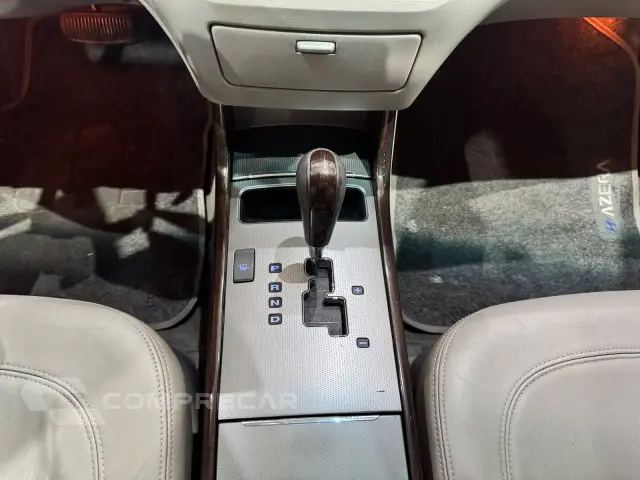 AZERA - 3.3 MPFI GLS SEDAN V6 24V 4P AUTOMÁTICO