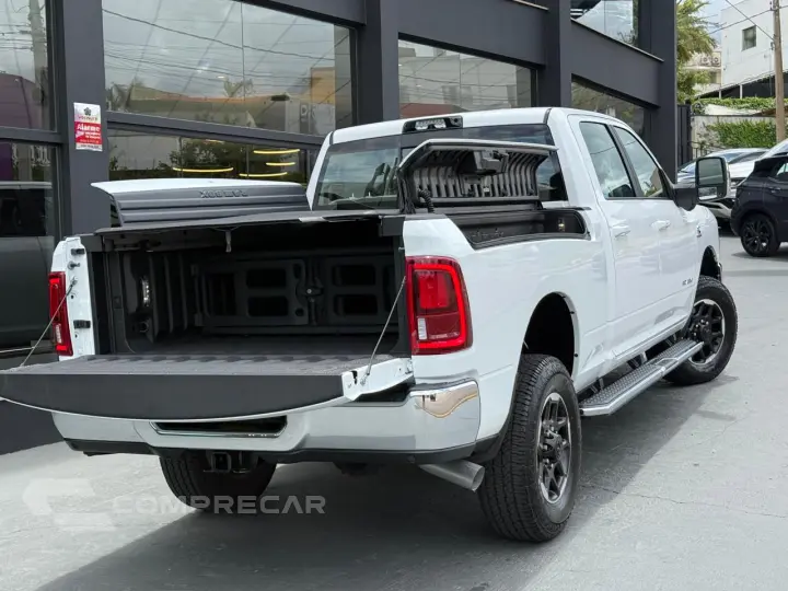 2500 6.7 I6 Turbo Laramie CD 4X4