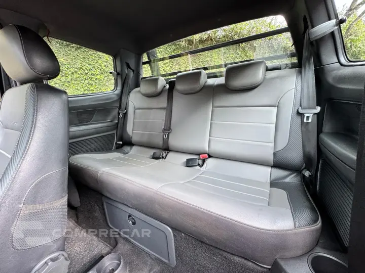 SAVEIRO 1.6 Cross CD 16V