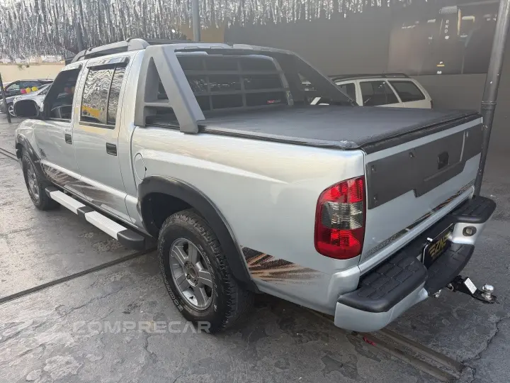 S10 2.4 MPFI RODEIO 4X2 CD 8V FLEX 4P MANUAL