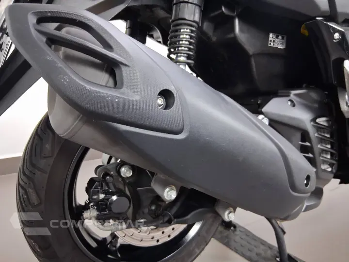 YAMAHA NMAX CONNECTED 160 ABS