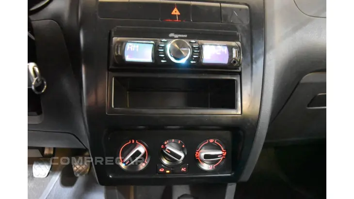 FOX - 1.0 MI 8V 4P MANUAL