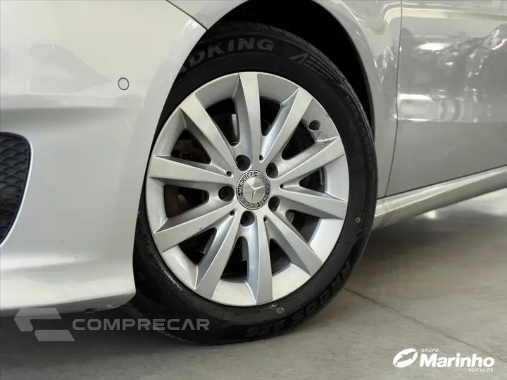B 200 1.6 SPORT TURBO FLEX 4P AUTOMÁTICO