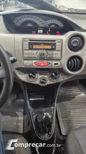 ETIOS 1.5 XS Sedan 16V