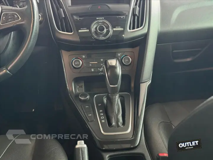 FOCUS 2.0 TITANIUM FASTBACK 16V FLEX 4P POWERSHIFT