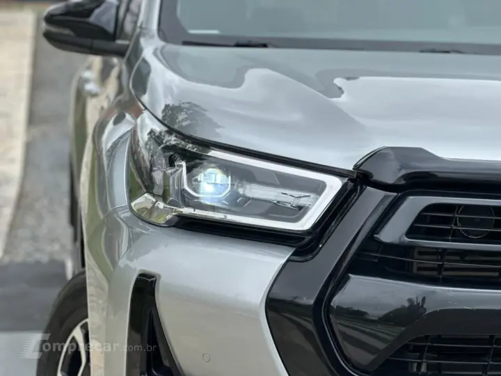 HILUX 2.8 D-4D TURBO DIESEL CD SRX 4X4 AUTOMÁTICO