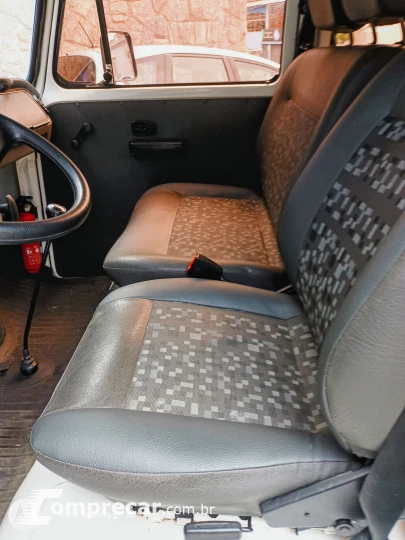 KOMBI 1.4 MI STD Lotação 8V