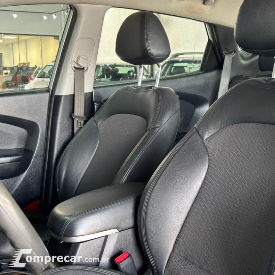 ix35 2.0 16V 170cv 2WD/4WD Aut.