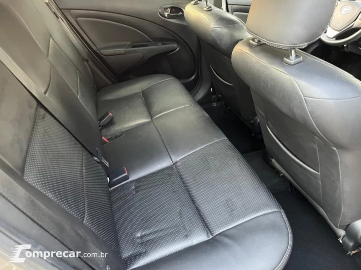 ETIOS 1.5 X Plus Sedan 16V