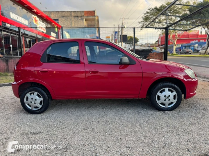CELTA 1.0 MPFI LT 8V