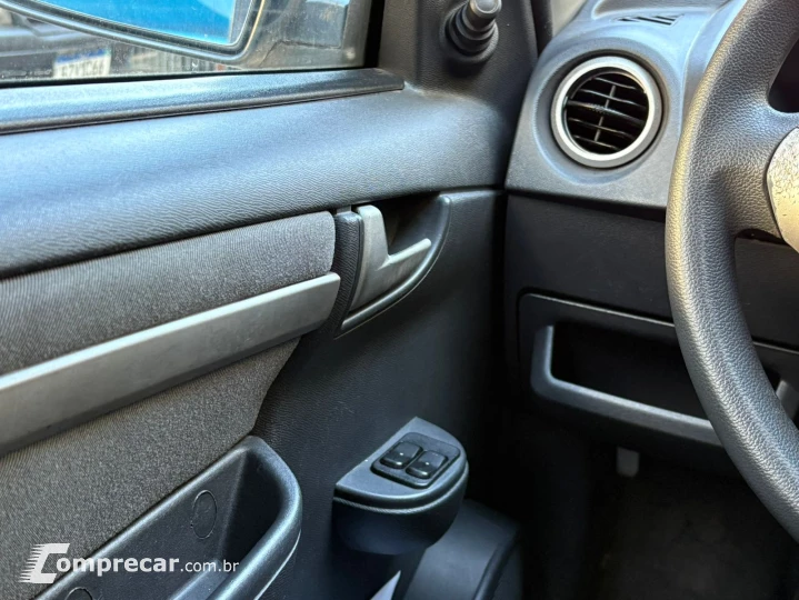 CELTA 1.0 MPFI LT 8V