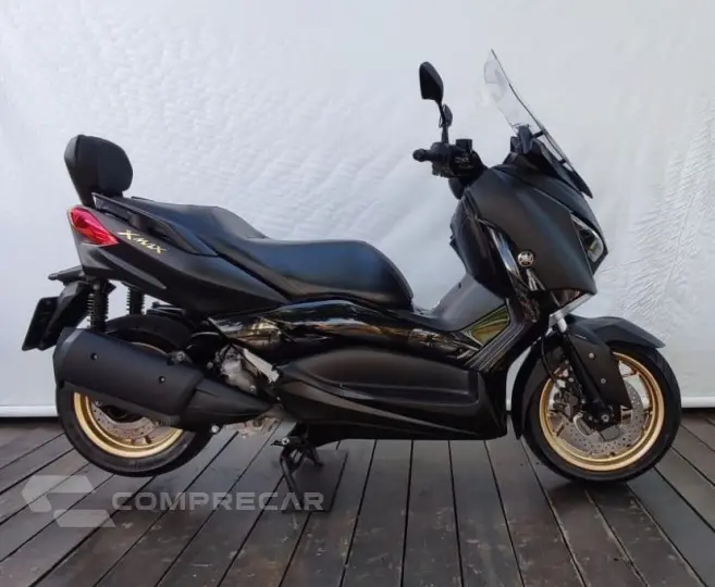 YAMAHA XMAX ABS