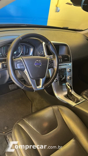 XC60 2.0 T5 Kinetic