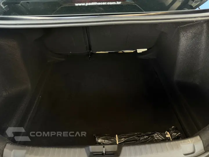 ONIX SEDAN Plus LT 1.0 12V TB Flex Mec.