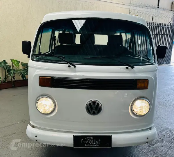 KOMBI 1.6 MI STD Lotação 8V