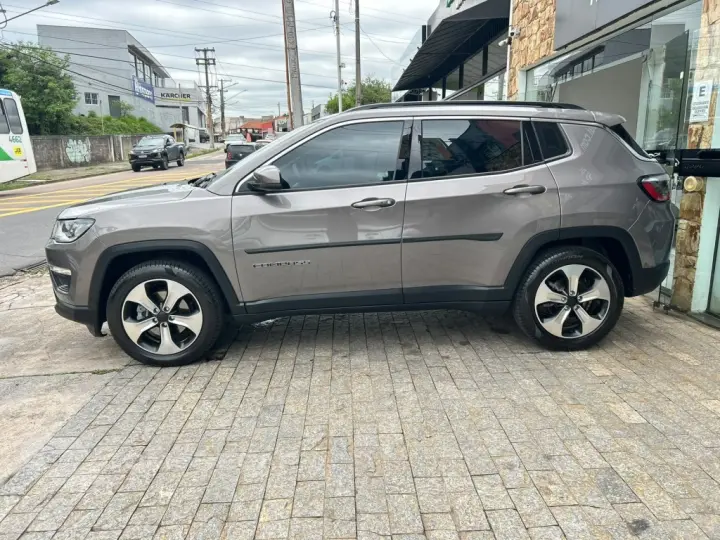 COMPASS 2.0 16V FLEX LONGITUDE AUTOMÁTICO