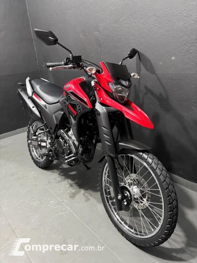 LANDER 250 ABS