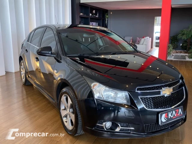 CRUZE HATCH - 1.8 LT SPORT6 16V 4P AUTOMÁTICO