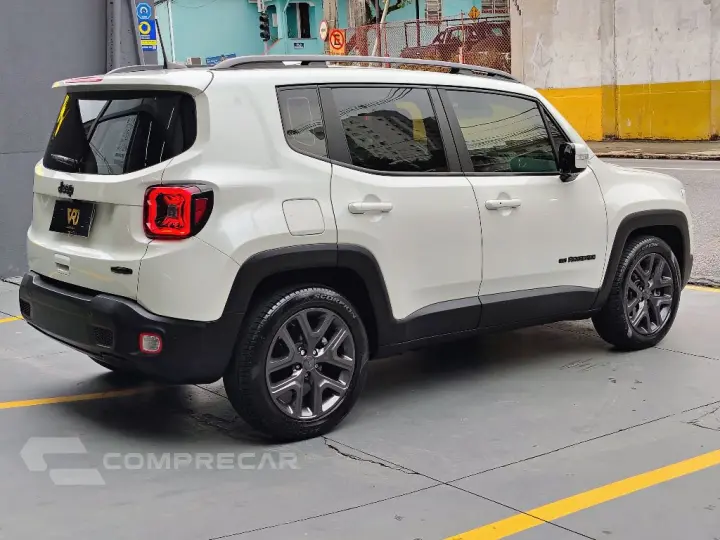 Renegade Longitude 1.8 4x2 Flex 16V Aut.