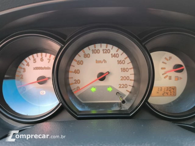 LIVINA - 1.8 S 16V 4P AUTOMÁTICO