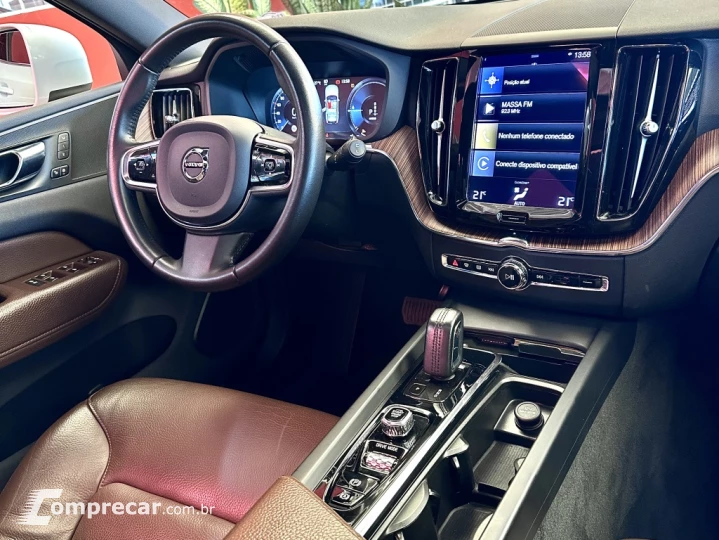 XC60 2.0 T8 HYBRID MOMENTUM AWD GEARTRONIC