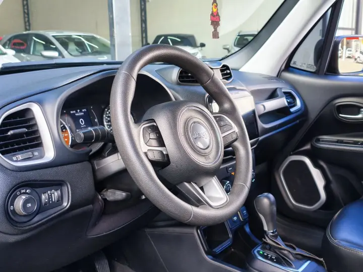 Renegade1.8 4x2 Flex 16V Aut.