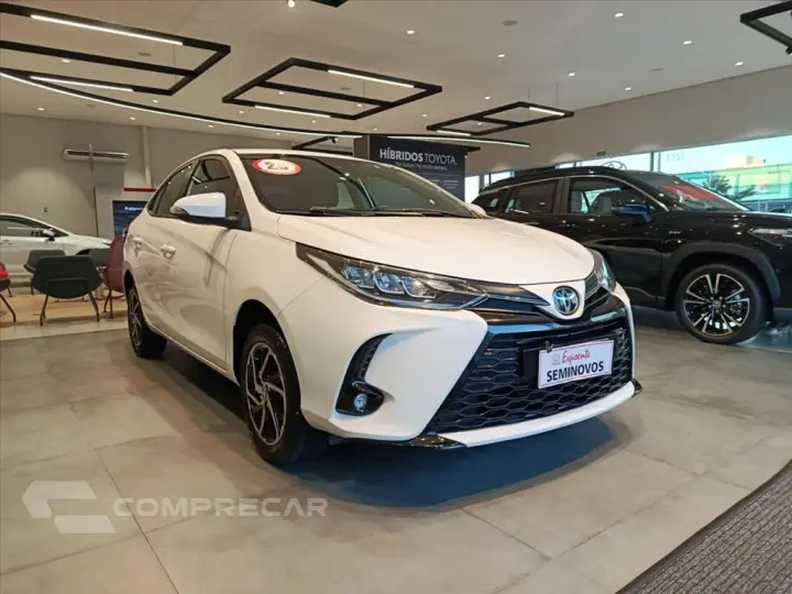 YARIS 1.5 16V FLEX SEDAN XLS CONNECT MULTIDRIVE