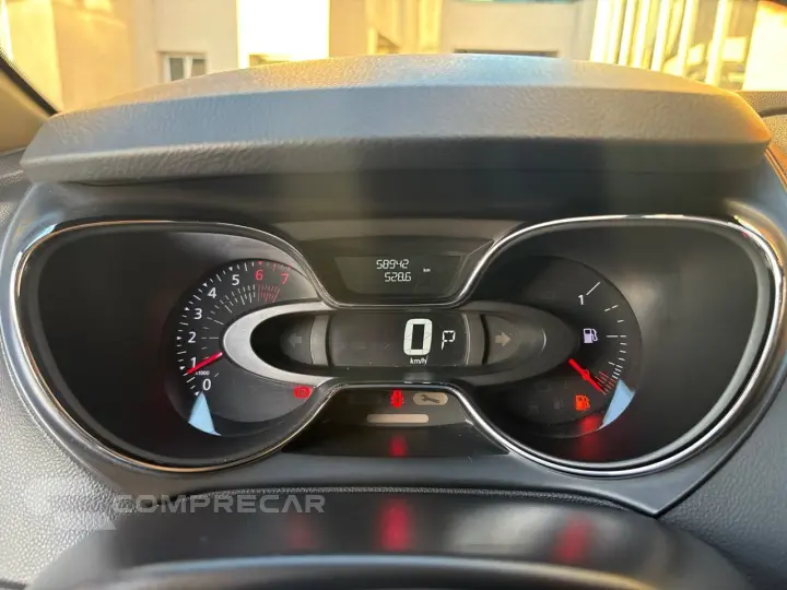 CAPTUR Intense Bose 1.6 16V Flex 5p Aut.