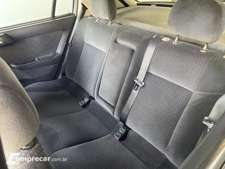ASTRA 2.0 MPFI Advantage 8V