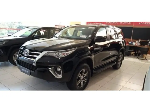 HILUX SW4 2.8 TURBO DIESEL SRX PLATINUM 7L 4X4 AUTOMATICO