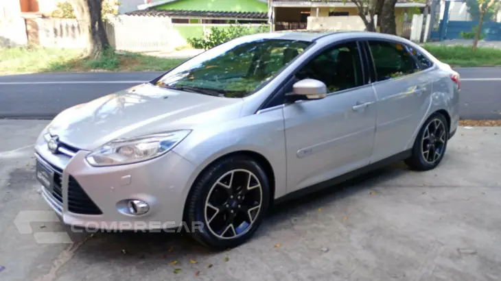 FOCUS 2.0 Titanium Sedan 16V