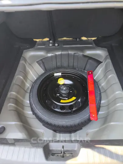 Onix Plus LT 1.0 Flex