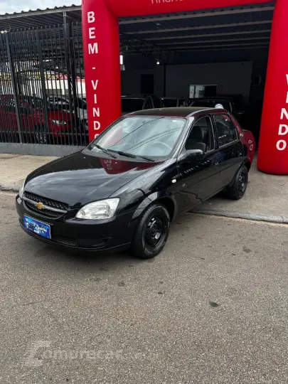 CLASSIC 1.0 MPFI Sedan 8V