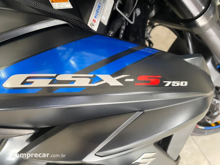 GSX-S 750